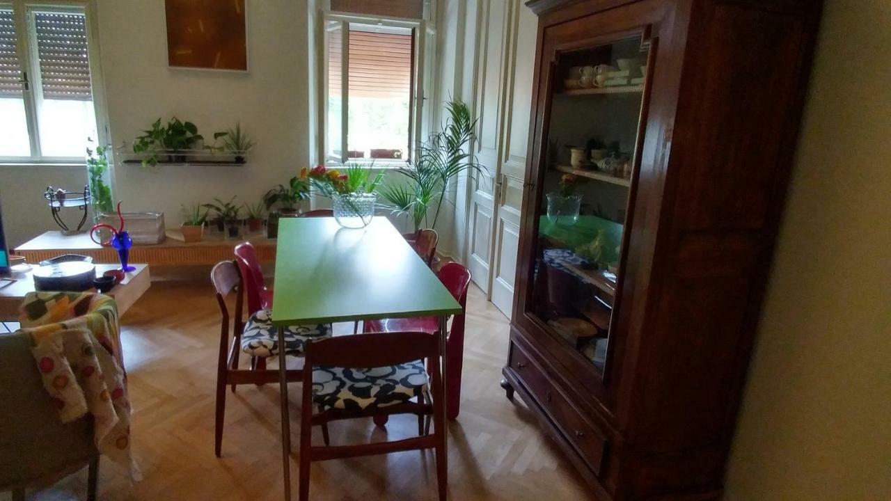 0.3 Stanze Bed & Breakfast Trieste Bagian luar foto